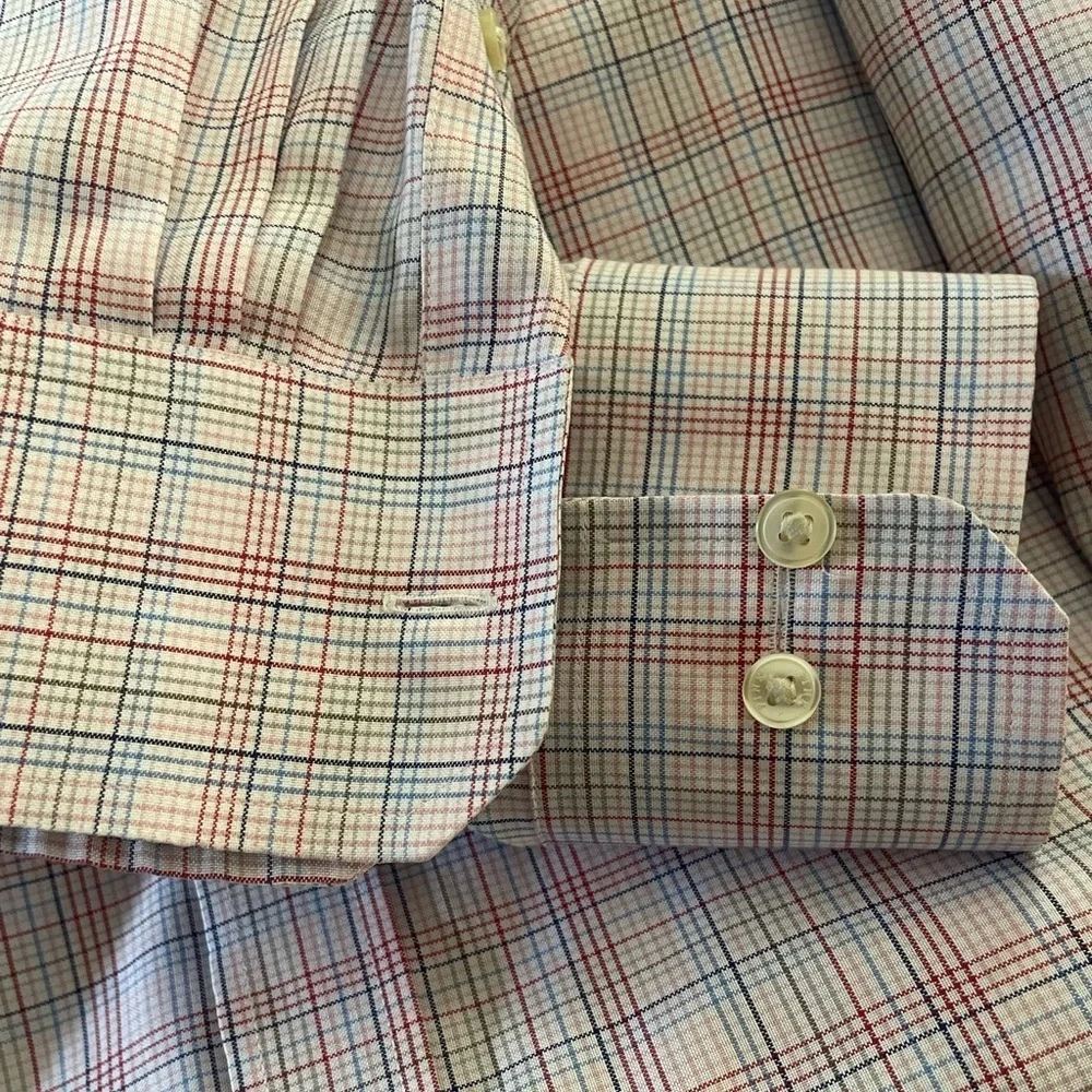 Thomas Pink Traveller Classic Fit Men's Button-Down Shirt. Size 16 1/2 - 35